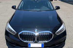 BMW Serie 1 con treno di gomme aggiuntivo