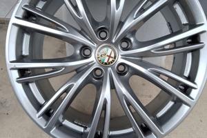 Cerchi e gomme alfa romeo Stelvio Giulia 159