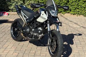 Ducati Hypermotard 796 - 2010