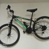bicicletta Mountain bike 