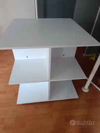 tavolo per negozio con ripiani