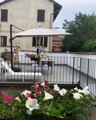 Tenda apribile con struttura