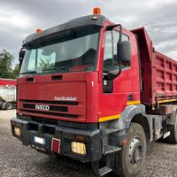 IVECO EUROTRAKKER 330E42 ribaltabile trilaterale