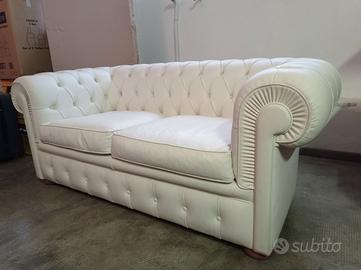 Divano Chesterfield in pelle