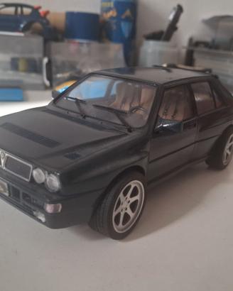 modellino 1/24 lancia delta hf integrale in plasti
