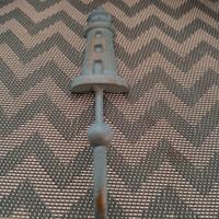 gancio appendiabiti stile vintage a forma di faro 