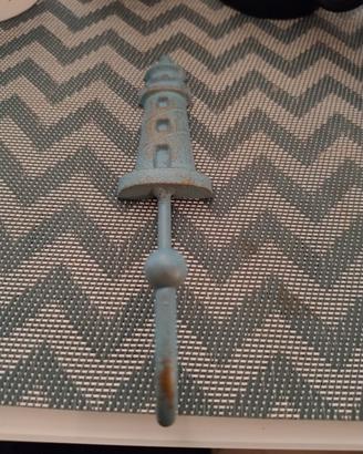 gancio appendiabiti stile vintage a forma di faro 