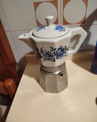 Moka alluminio e porcellana.