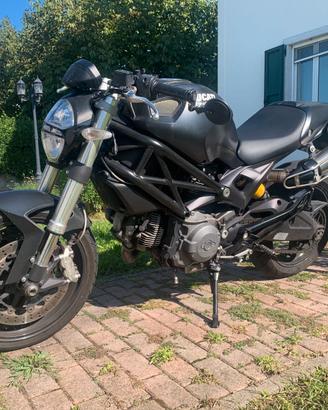 Ducati Monster 696 – 2010 – 42.000 km – Termignoni