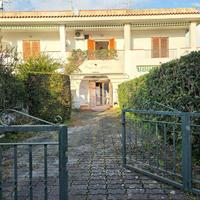 VILLA A SCHIERA A SAN NICOLA ARCELLA