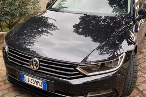 VOLKSWAGEN Passat TDI Blue efficiency