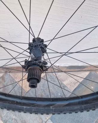 ruota completa mtb 27,5 perno 148 x 12