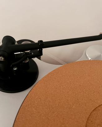 Rega RB330