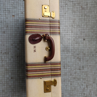 Valigia vintage pelle e carta pergamena