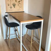 Tavolo alto con sgabelli Maison du Monde
