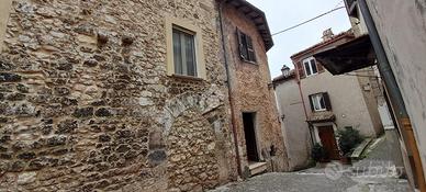 CASA INDIPENDENTE A ALATRI