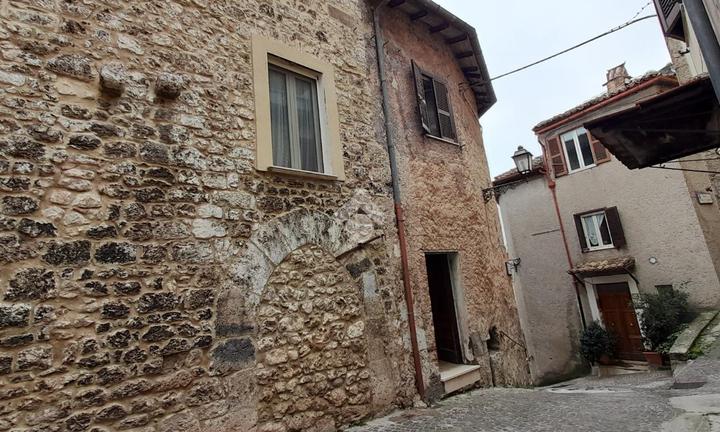 CASA INDIPENDENTE A ALATRI
