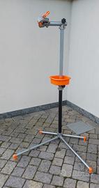 Cavalletto per manutenzione biciclette