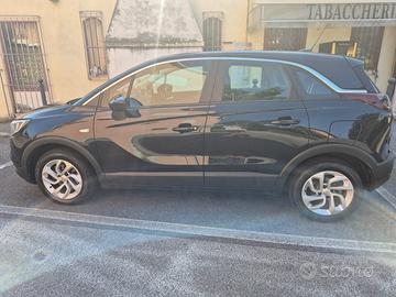 Opel crosland