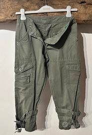 Pantaloni sotto ginocchio