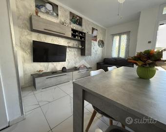 VILLA A SCHIERA A DOLO