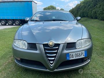 Alfa Romeo GT 2.0 JTS 16V Luxury