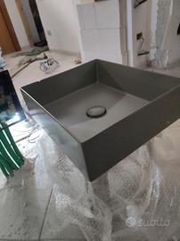 Lavabo rettangolare in ceramica 