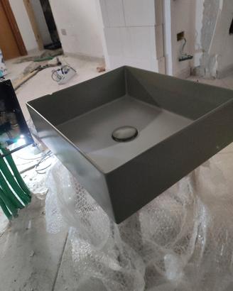 Lavabo rettangolare in ceramica 