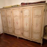 Camera letto stile veneziano letto+comodini+sedie