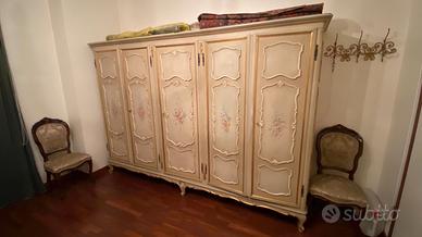 Camera letto stile veneziano letto+comodini+sedie