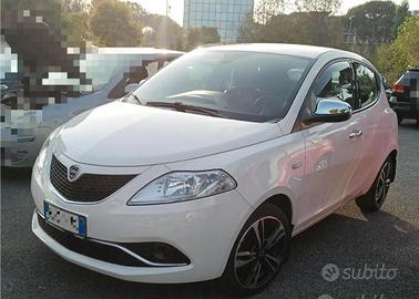lancia Ypsilon 1.2 perfetta 