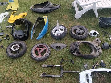 Pezzi ricambio f12/f12r