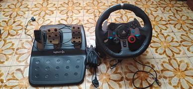 Sistema guida LOGITECH per PS 4 sterzo e pedaliera