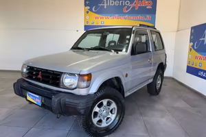 Mitsubishi Pajero 2.5 TDI Metal-top GLX