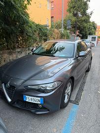 Alfa Romeo  Giulia