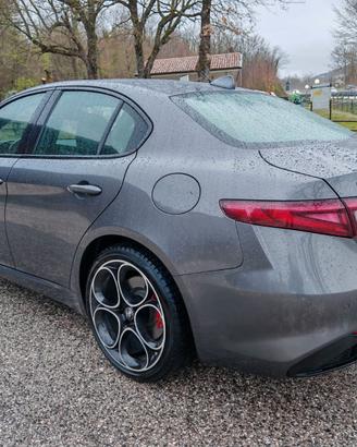 Alfa Giulia veloce 2.2 at8 210cv Q4