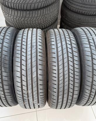 4 Pneumatici Bridgestone 225/60r18