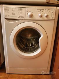 Lavatrice Indesit Modello IWC60851
