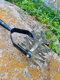 Attrezzo per orto o giardino