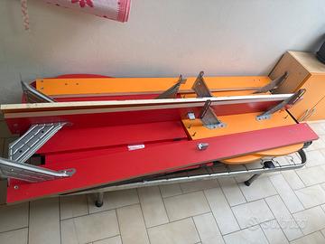 Due letti singoli per cameretta+cassetto al muro