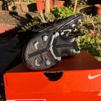 Scarpini calcio nr. 38 nuovissimi