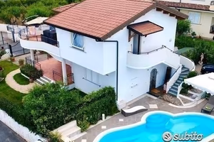 Ville e villette nuova costruzione Praia a Mare