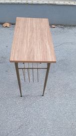 tavolino in ferro vintage