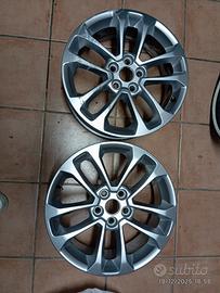 Cerchi in lega 17 5 fori x Ford Kuga