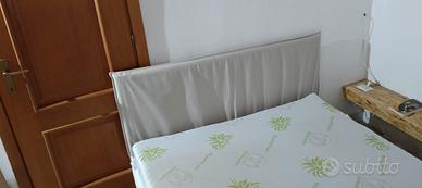 letto Ikea Slattum con materasso e topper 