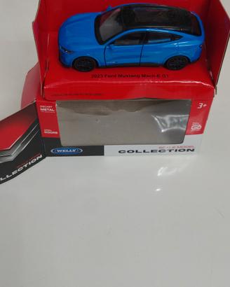 auto 1:43 Ford Mustang Mach Welly