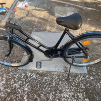 bicicletta donna usata con gomme larghe