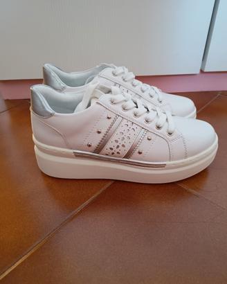 Scarpe bianche sneakers n.37