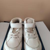 Sneakers alte Nike bambino/a misura 25