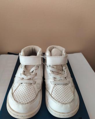Sneakers alte Nike bambino/a misura 25